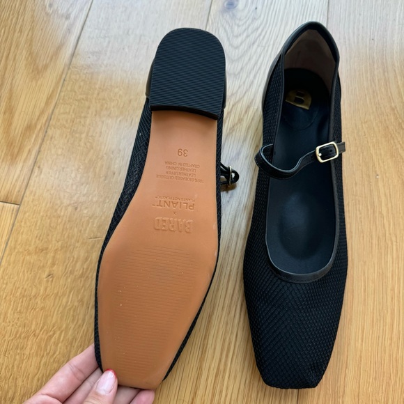 Black Mesh Flats - Picture 4 of 4